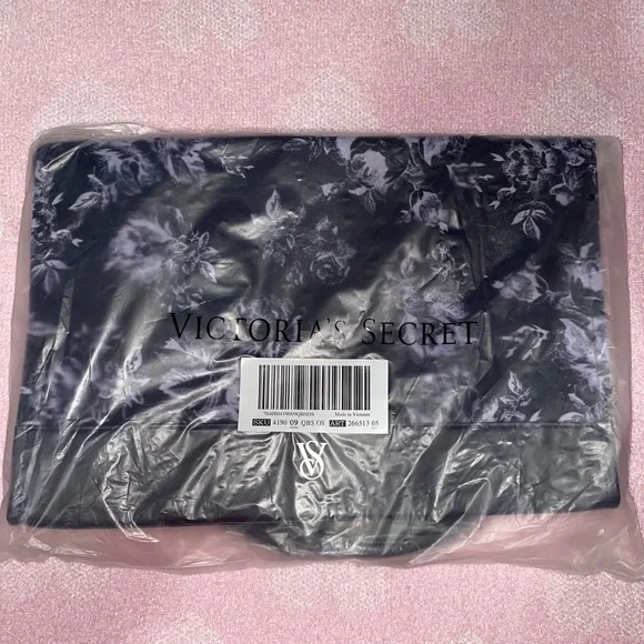VICTORIA’S SECRET
Floral Book Tote Black Purple - Picture 3 of 4